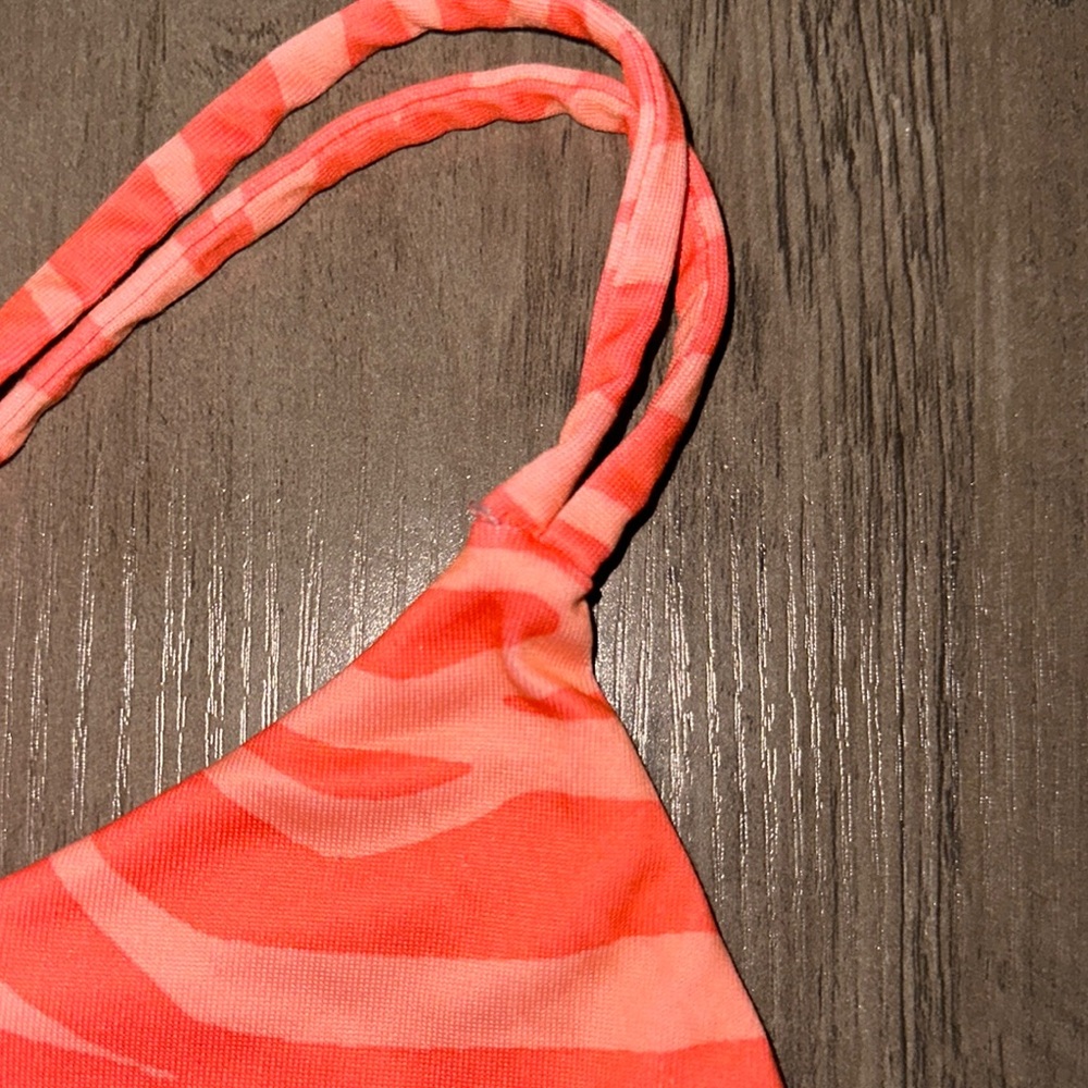 Old Navy Pink Sports Bra with Zebra Stripes - Picture 4 of 4